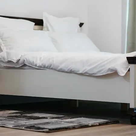L&v Family Studio Apartment *