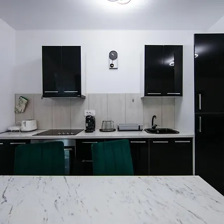 Apartment L&v Family Studio