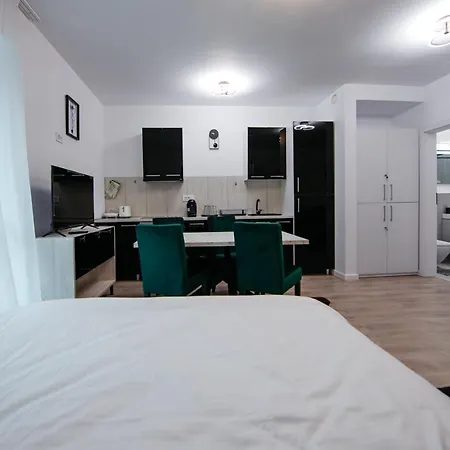 Apartment L&v Family Studio